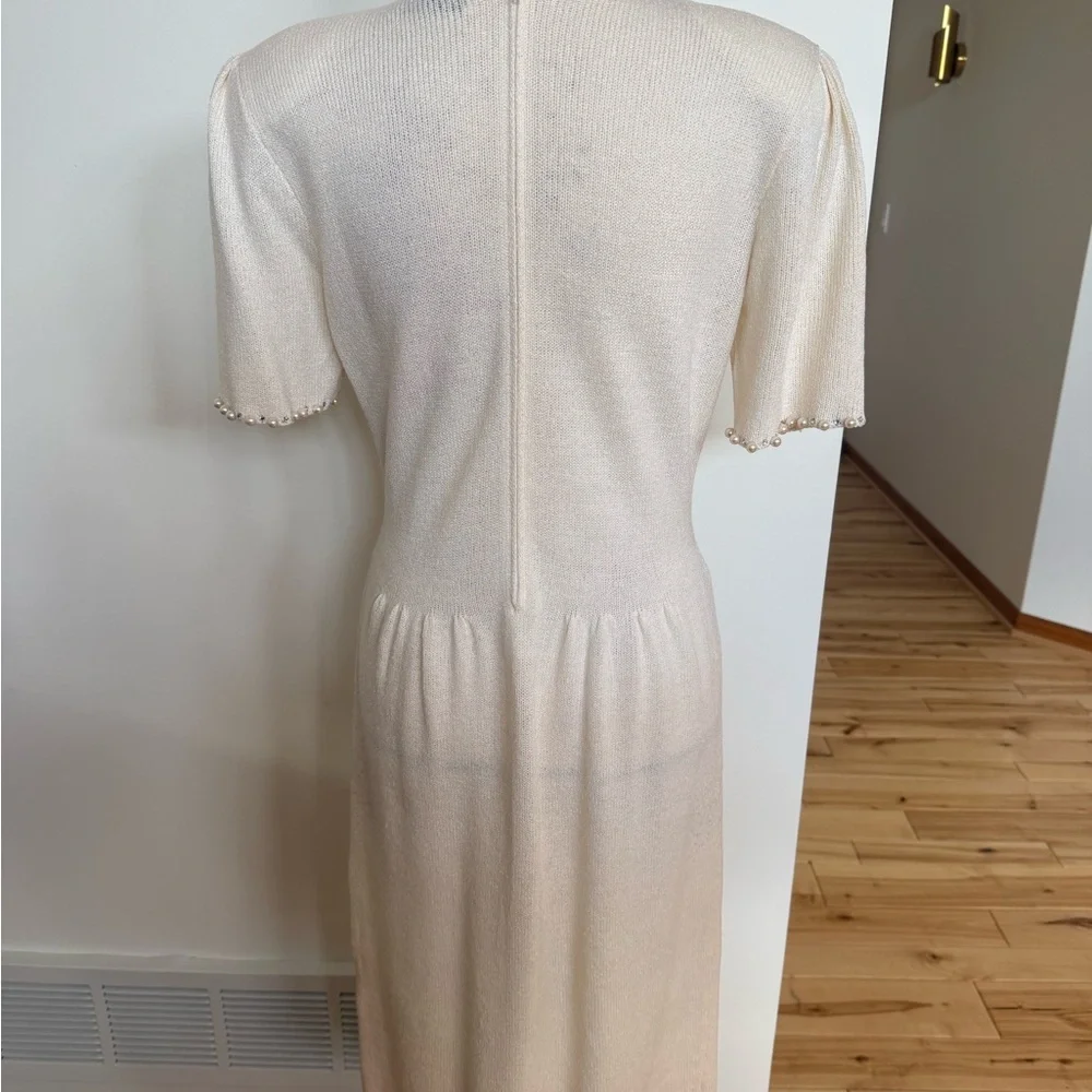 Hottest vintage cream dress I never wore- deep V - Picture 9 of 12